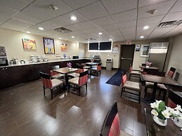 Travelodge by Wyndham Ozone Park