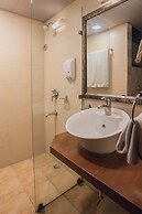 Ahuja Residency Parklane