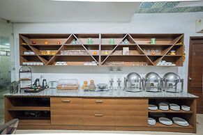 Ahuja Residency Parklane