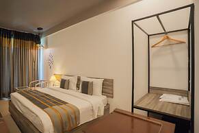 Ahuja Residency Parklane