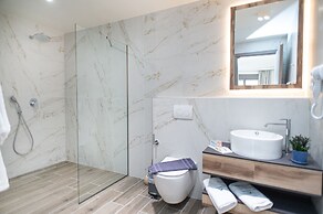 Anny Residences & Suites