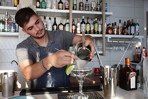 Anny Residences & Suites