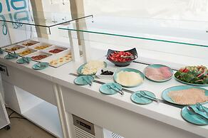 Anny Residences & Suites