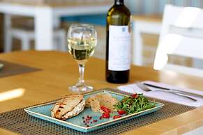 Anny Residences & Suites