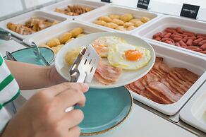 Anny Residences & Suites