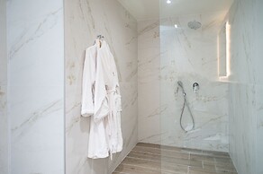 Anny Residences & Suites