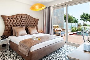 Alexandra Golden Boutique Hotel