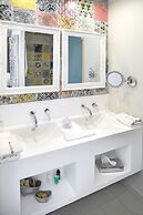 Alexandra Golden Boutique Hotel