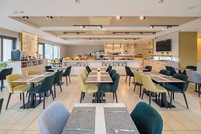 Expo Tower by Mellow Mood Hotels