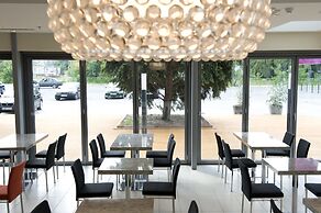 Expo Tower by Mellow Mood Hotels