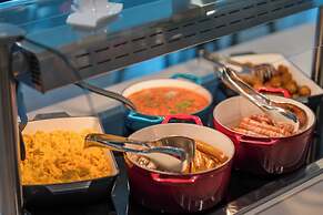 Expo Tower by Mellow Mood Hotels