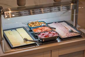 Expo Tower by Mellow Mood Hotels