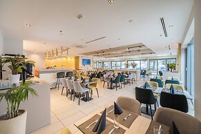 Expo Tower by Mellow Mood Hotels