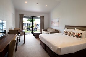 Mission Beach Resort