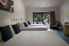 Mission Beach Resort