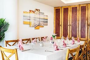 Inbar Hotel