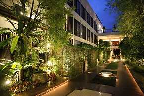 Aruntara Riverside Boutique Hotel