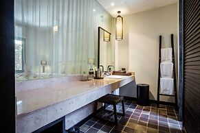 Aruntara Riverside Boutique Hotel