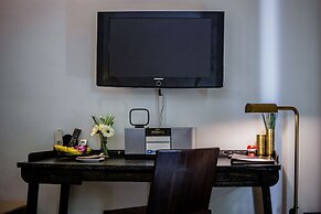 Aruntara Riverside Boutique Hotel