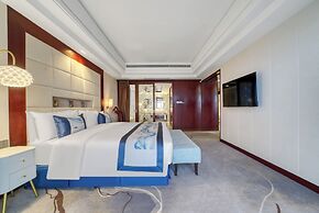 Maanshan Haiwaihai Crown Hotel