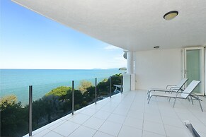 Bellevue At Trinity Beach