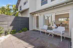 Noosa Entrance Waterfront Resort