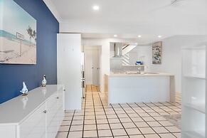 Noosa Entrance Waterfront Resort