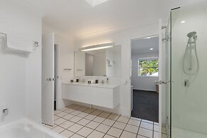 Noosa Entrance Waterfront Resort