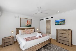 Noosa Entrance Waterfront Resort