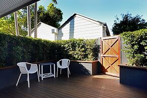 Noosa Entrance Waterfront Resort