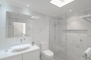 Noosa Entrance Waterfront Resort