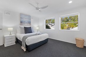 Noosa Entrance Waterfront Resort