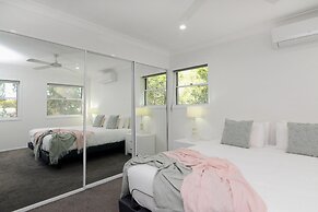 Noosa Entrance Waterfront Resort