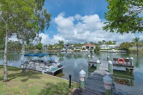 Noosa Entrance Waterfront Resort