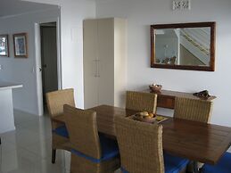 Noosa Entrance Waterfront Resort