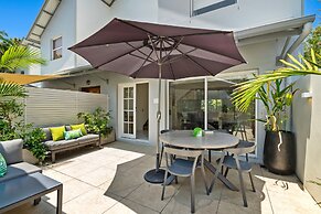 Noosa Entrance Waterfront Resort