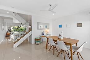 Noosa Entrance Waterfront Resort