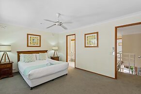 Noosa Entrance Waterfront Resort