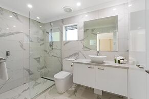 Noosa Entrance Waterfront Resort