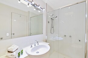 Noosa Entrance Waterfront Resort