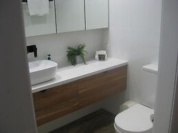 Noosa Entrance Waterfront Resort