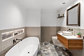 Noosa Entrance Waterfront Resort