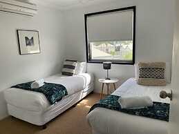 Noosa Entrance Waterfront Resort