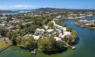 Noosa Entrance Waterfront Resort