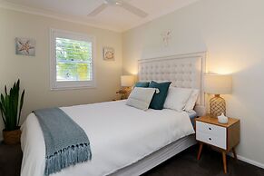 Noosa Entrance Waterfront Resort