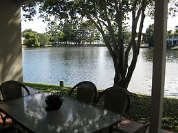 Noosa Entrance Waterfront Resort