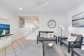 Noosa Entrance Waterfront Resort