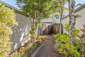 Noosa Entrance Waterfront Resort