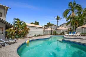 Noosa Entrance Waterfront Resort
