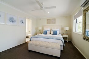 Noosa Entrance Waterfront Resort